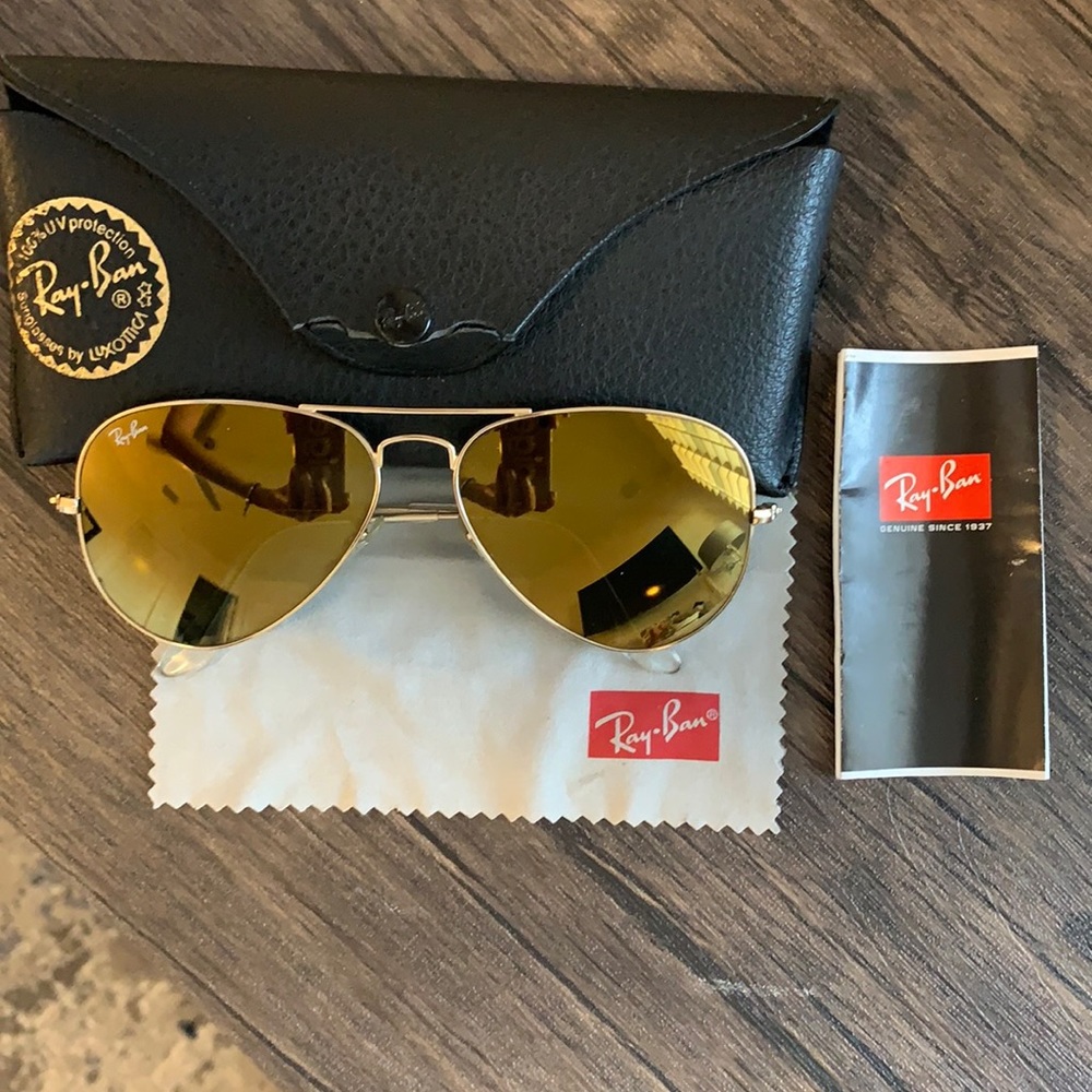 Unisex Ray-Ban Large Lens Aviator Sunglasses